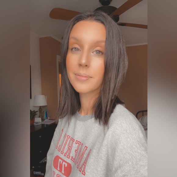 Meet your Posher, Krista. - Picture 1 of 3